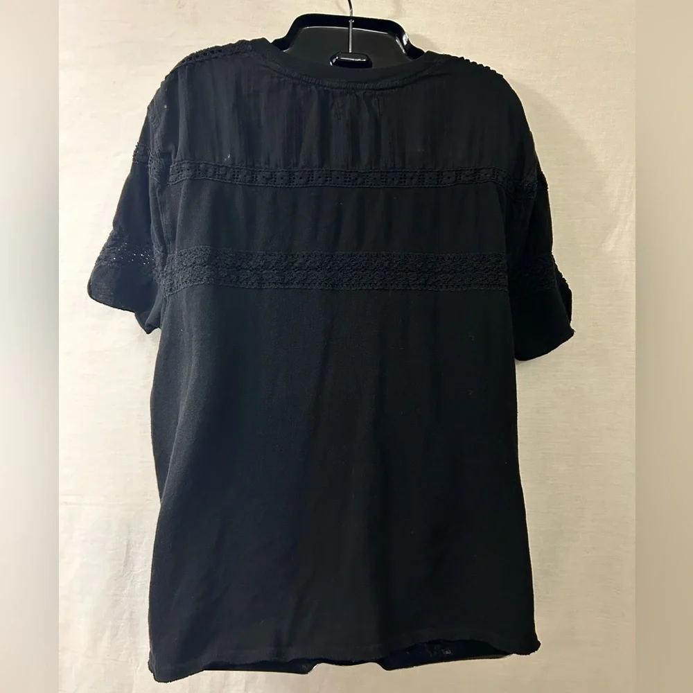 Free People We The Free Dorothy Tee in black cotton with lace trim - Picture 3 of 7